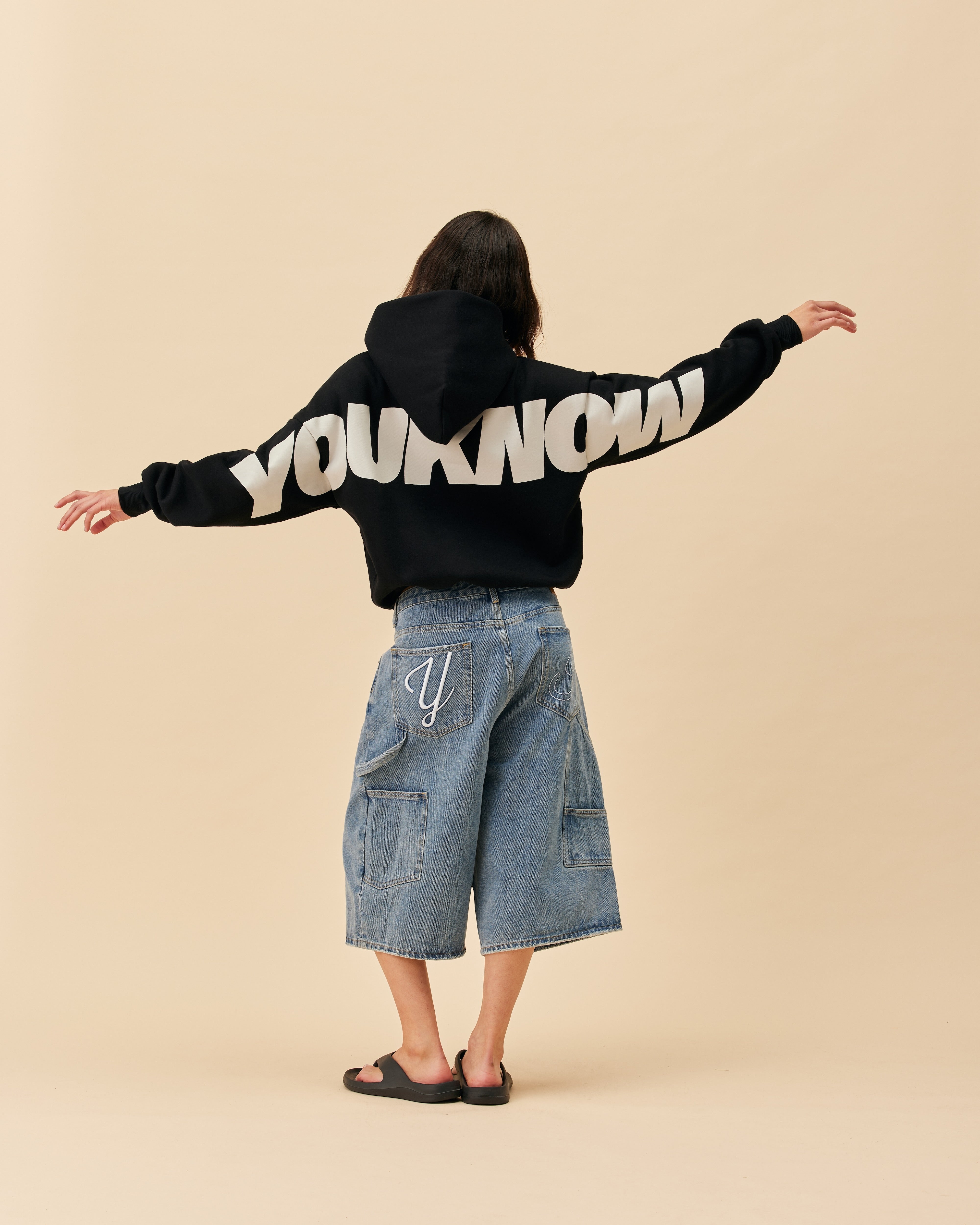 Big Back Hoodie | Black-4